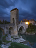 Fortified Bridge over the Gave De Pau, Orthez, Pyrenees-Atlantiques, Aquitaine, France Lámina fotográfica por Doug Pearson