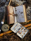A Split-Cane Fly Rod and Traditional Fly-Fishing Equipment Beside a Trout Lake in North Wales, UK Photographie par John Warburton-lee