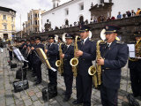 Municipal Band Performing at a Town Square, Plaza De San Francisco, Quito, Ecuador Fotografie-Druck