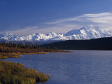 Mount Mckinley, 2032Ft, from Reflection Lake, Denali National Park Photographie par John Warburton-lee