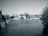 St, Vitus Cathedral and Vltava River, Prague, Czech Republic Photographie par Jon Arnold