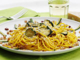 Spaghetti with Zucchini, Italy, Europe Fotografisk tryk af Angelo Cavalli Spaghetti with Zucchini, Italy, Europe Fotografisk tryk af Angelo Cavalli