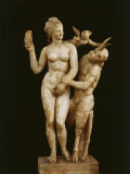 Aphrodite of the Sandal (Group Comprising Aphrodite, Cupid and Pan), Marble, c. 100 BC Photographie
