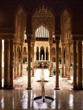 Court of the Lions, 14th century, Alhambra Palace, Spain Photographie
