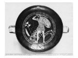 Attic Red-Figure Cup Depicting Greek Hoplite Beating Fallen Persian Soldier Giclee Print by Douris 