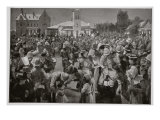 British Occupation of Bloemfontein - Evening Concert in Market Square by Pipes of Highland Brigade Reproduction procédé giclée par Amedee Forestier