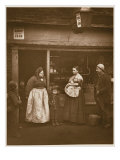 Sufferers from the Flood, from 'Street Life in London', by Adolphe Smith, 1877-78 Reproduction procédé giclée par John Thomson