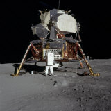 Apollo 11 Astronaut in Front of the Lunar Module Photographie