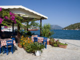 Taverna, Vathi, Meganisi, Ionian Islands, Greek Islands, Greece, Europe Fotografie-Druck von Robert Harding