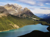 Peyto Lake, Banff National Park, UNESCO World Heritage Site, Rocky Mountains, Alberta, Canada Lámina fotográfica por Jochen Schlenker