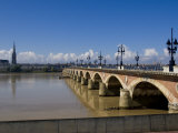 Pont De Pierre, Bordeaux, Gironde, Aquitaine, France, Europe Fotografisk trykk av Charles Bowman