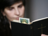 Woman Reading the Bible Photographic Print by Godong 