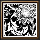 Graphic Floral Motif II Print