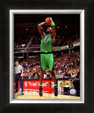 Kevin Garnett Framed Photographic Print