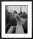 Marilyn Monroe at the Ambassador Hotel, New York, c.1955 Poster af Ed Feingersh