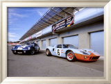 1964 Shelby Daytona Coupe & 1969 Ford GT-40 Estampe encadrée par David Newhardt