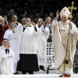 Pope Benedict XVI Acknowledges the Crowd as He Arrives for a Mass Photographic Print