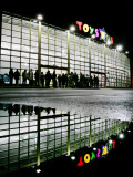 Shoppers Line Up at About 4:00 in the Morning , Outside Toys-R-Us in Cherry Hill, New Jersey Photographic Print
