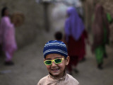 Playing in an Alley of Islamabad, Pakistan Photographie