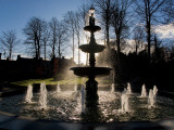 Fountain in the Millennium Garden, Lismore, County Waterford, Ireland Lámina fotográfica Fountain in the Millennium Garden, Lismore, County Waterford, Ireland Lámina fotográfica
