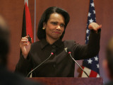 United States Secretary of State Condoleezza Rice Gestures at a News Conference Photographie