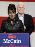Sarah Palin Talks at a Campaign Rally for Senator John McCain at Pima County Fairgrounds in Tucson Fotografisk tryk Sarah Palin Talks at a Campaign Rally for Senator John McCain at Pima County Fairgrounds in Tucson Fotografisk tryk