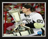 Sidney Crosby With the 2008-09 Prince of Wales Trophy Framed Photographic Print