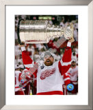 Kris Draper with the Stanley Cup, Game 6 of the 2008 NHL Stanley Cup Finalsl; 33 Framed Photographic Print