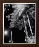 Metro Poster by Moises Levy