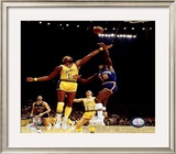 Willis Reed Framed Photographic Print