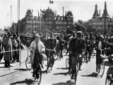 A Busy Scene in Copenhagen, Denmark, with a Lot of People Riding Bicycles Photographie par Vanessa Wagstaff
