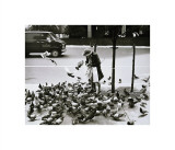Old Woman Feeding Pigeons, c.1985 Giclée-Druck von Andy Warhol