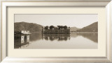 Water Scene with Building Poster par Nelson Figueredo