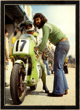 Kawasaki in the Pit, Grand Prix Lámina giclée enmarcada