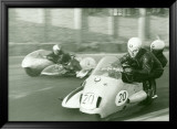 BMW Sidecar Motorcycle Lámina giclée enmarcada por Giovanni Perrone