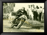 Italian 74 Moto Guzzi Motorcycle Lámina giclée enmarcada