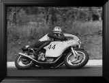Laverda GP Motorcycle Lámina giclée enmarcada por Giovanni Perrone