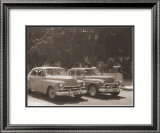 Car and Taxi Near Light Láminas por Nelson Figueredo Car and Taxi Near Light Láminas por Nelson Figueredo