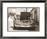 Two Men Working on Car Pósters por Nelson Figueredo Two Men Working on Car Pósters por Nelson Figueredo