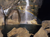 Double Waterfall with Rainbow Visible in Lower Fall, Yosemite National Park, California, Usa Photographie par Alex Adams