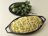 Close-Up of Spaghetti with Courgette Sauce Fotografie-Druck von C. Ruggiero