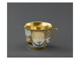 Tasse à chocolat : paysage polychrome et rehauts d'or Lámina giclée