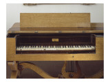 Piano forte en érable blond, réputé provenir du palais du cardinal Fesch à Rome reproduction procédé giclée