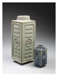 Deux vases archaïsants en forme de cong reproduction procédé giclée