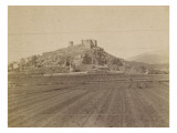 Gustave Eiffel - Vue d'une colline portant une forteresse médiévale - Giclee Baskı Gustave Eiffel - Vue d'une colline portant une forteresse médiévale - Giclee Baskı