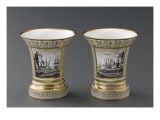 Deux cache-pots décorés de paysages en grisaille reproduction procédé giclée