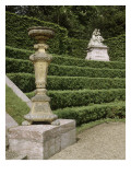 Vue du parc: bosquet des rocailles ou salle de bal : Petite torchère placée au bas de Reproduction procédé giclée par Noël V Jouvenet