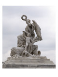 La Victoire de la France sur l'Espagne : groupe surmontant la guérte de pierre sud de la grille Giclee Print by François Girardon