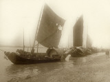 Boat in Hangchow (China) Lámina fotográfica