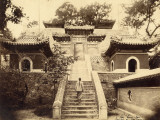 Black Dragon Temple, Hai Cung Tan (China) Photographie par John Thomson